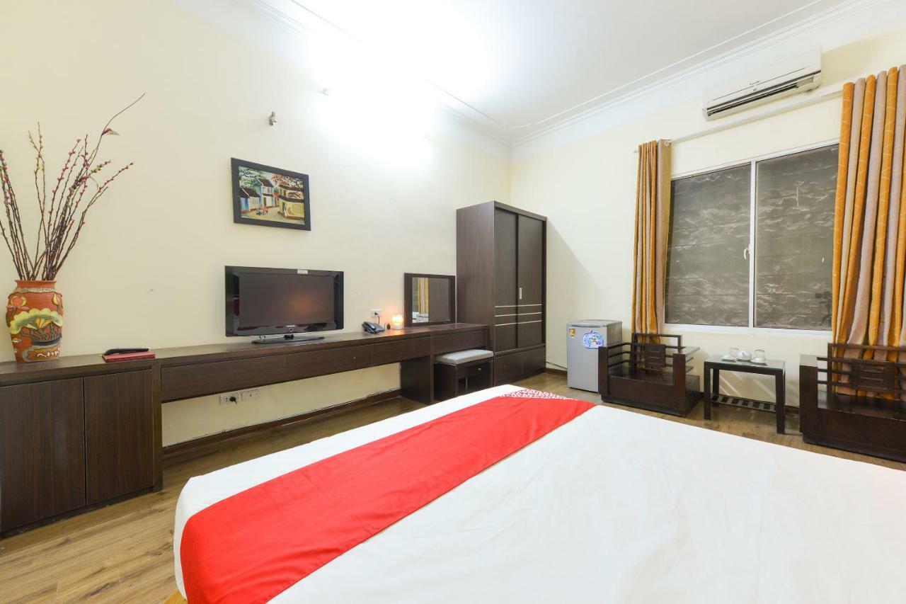Oyo 279 West Lake Hotel Hanoi Esterno foto