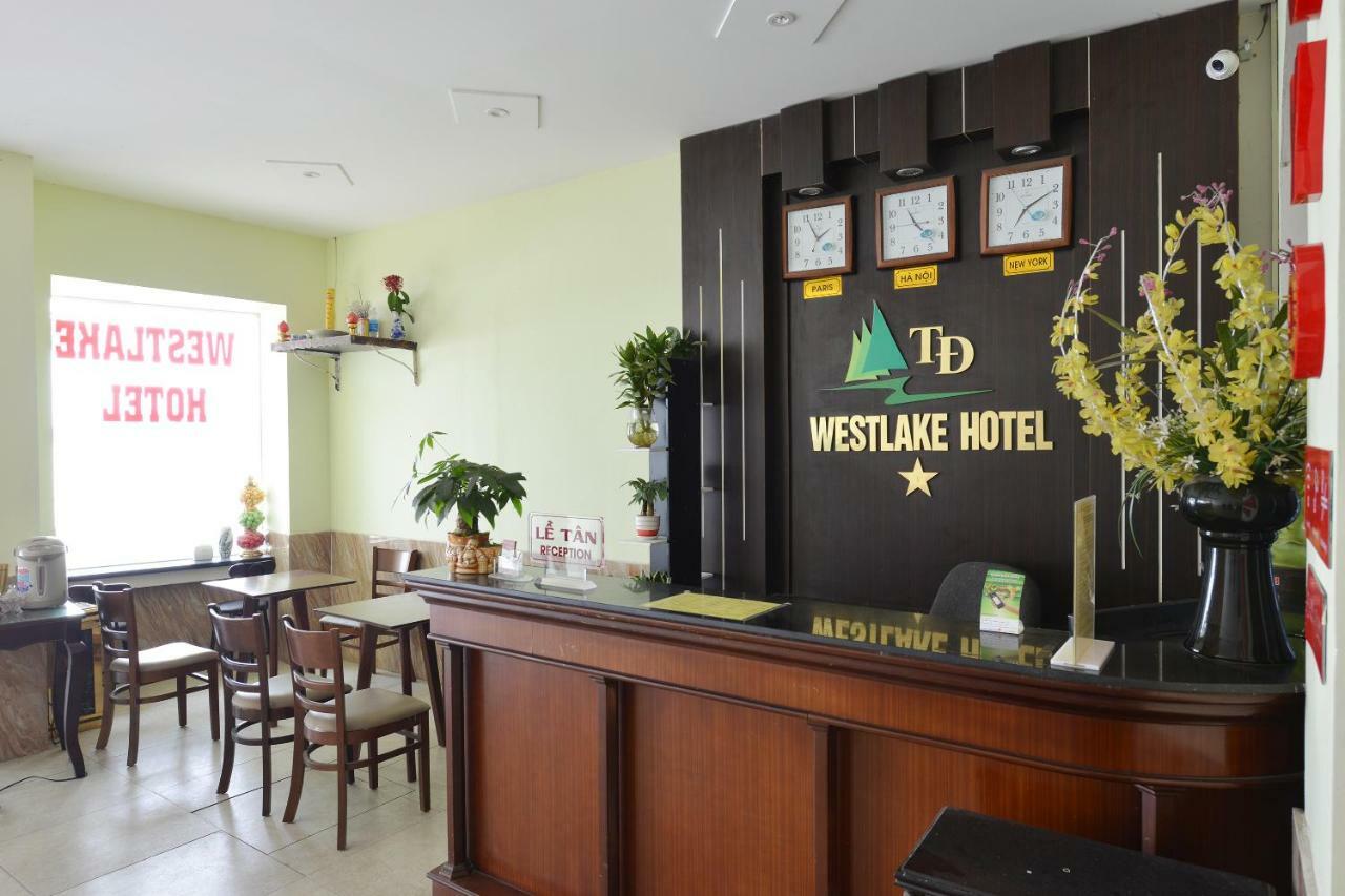 Oyo 279 West Lake Hotel Hanoi Esterno foto